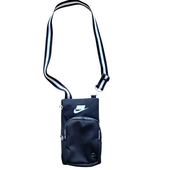 Nike Sports Nylon Mesh Black Crossbody Pouch Adjustable Straps Pockets Bag - Picture 1 of 11